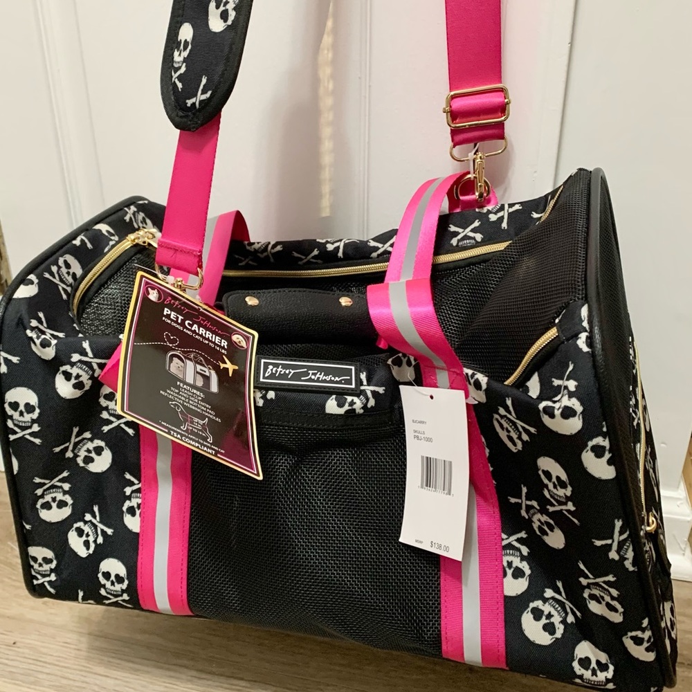 Betsey Johnson Skull Pet Carrier Black & Pink Small Dogs & Cats to 16 lbs NEW